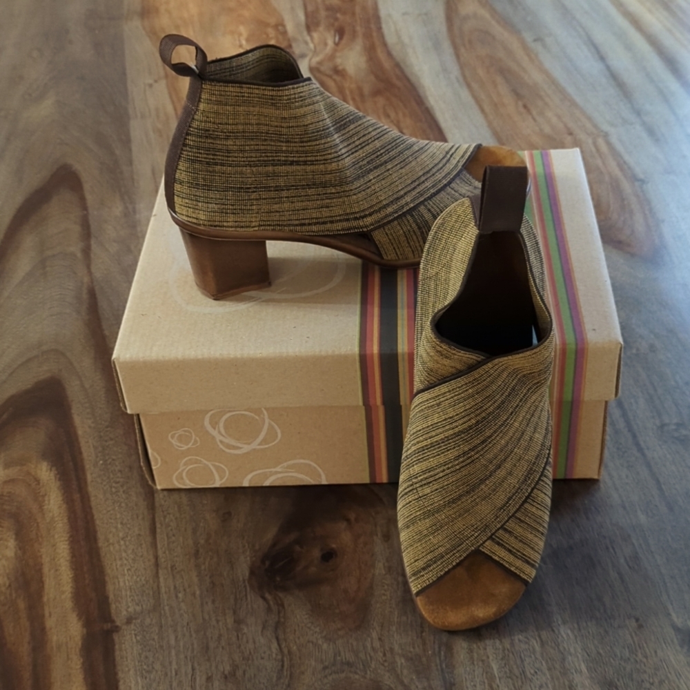 Woman's heals, size 9